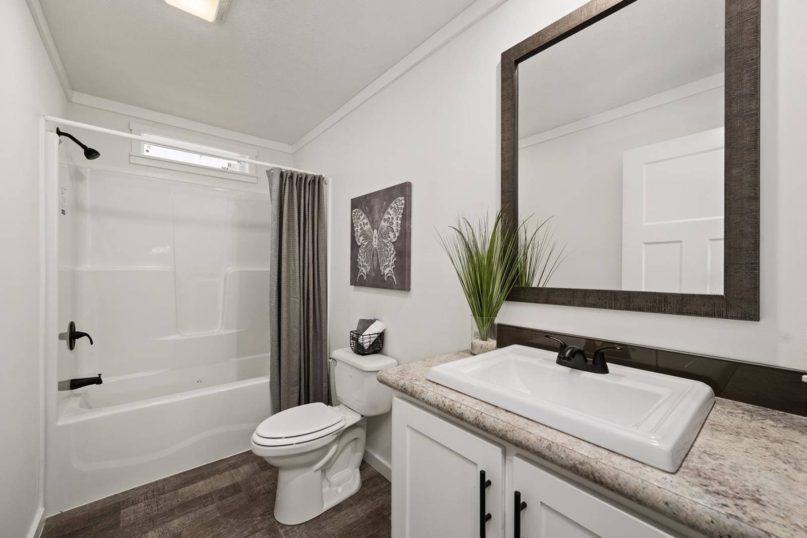 East point - aspire bathroom home features