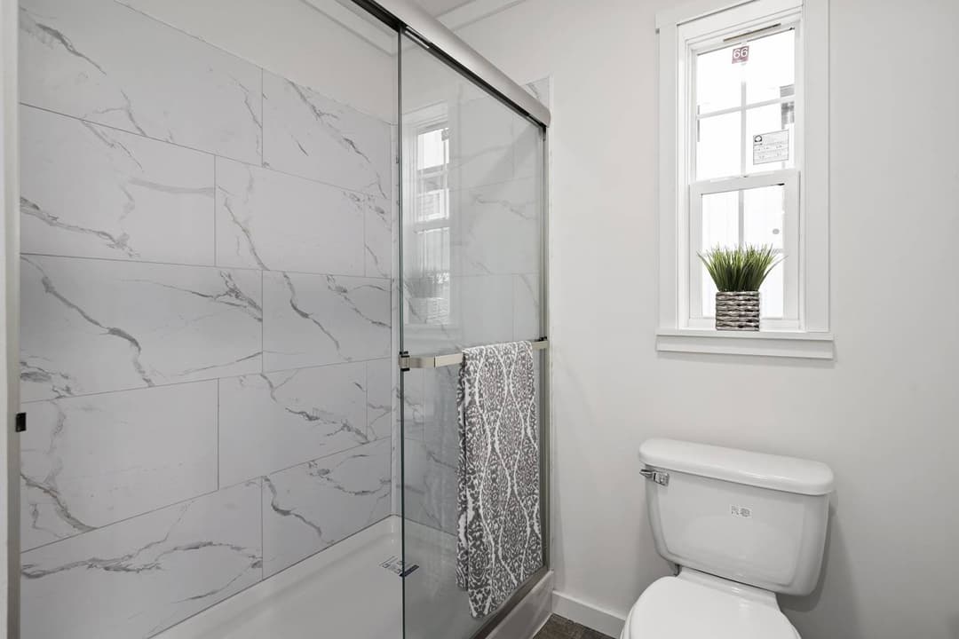 East point - aspire bathroom home features