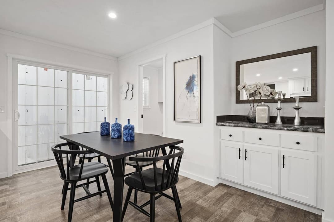 East point - aspire interior home features