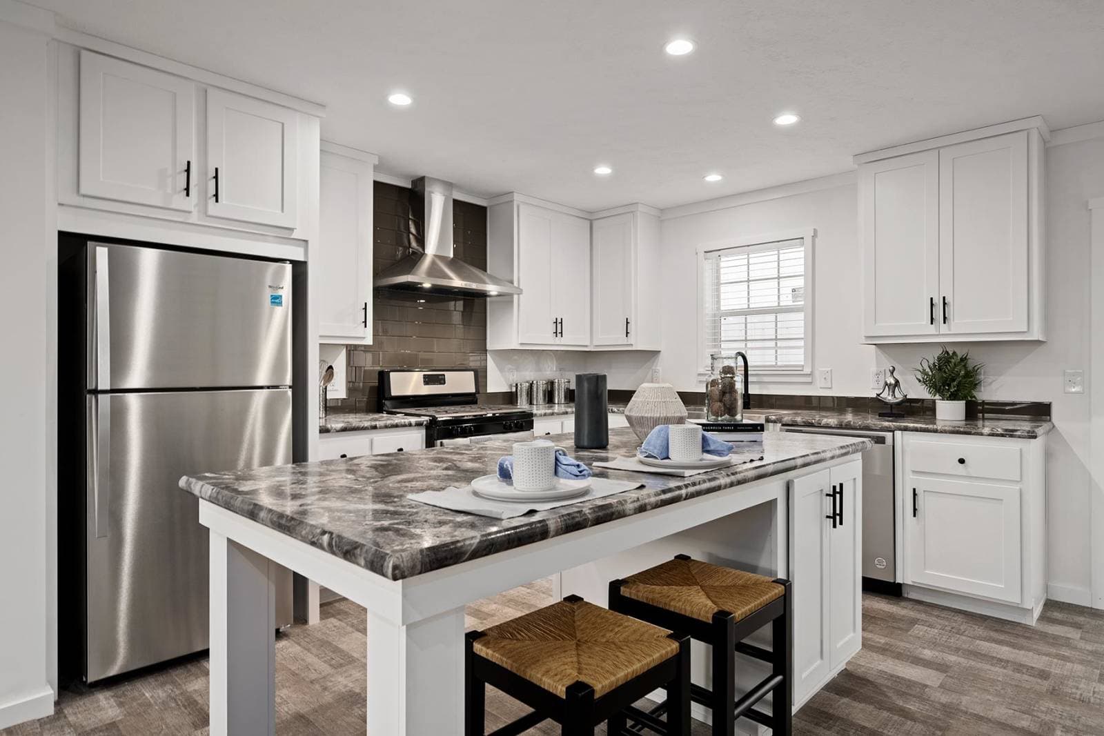 East point - aspire kitchen home features