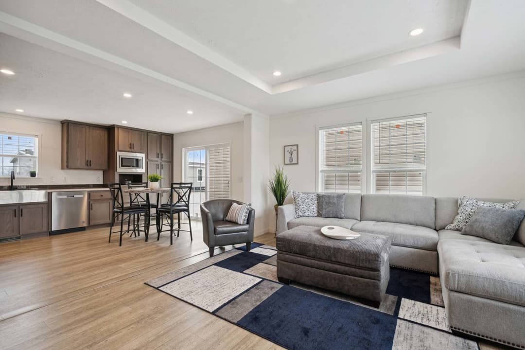 East point - encore interior home features