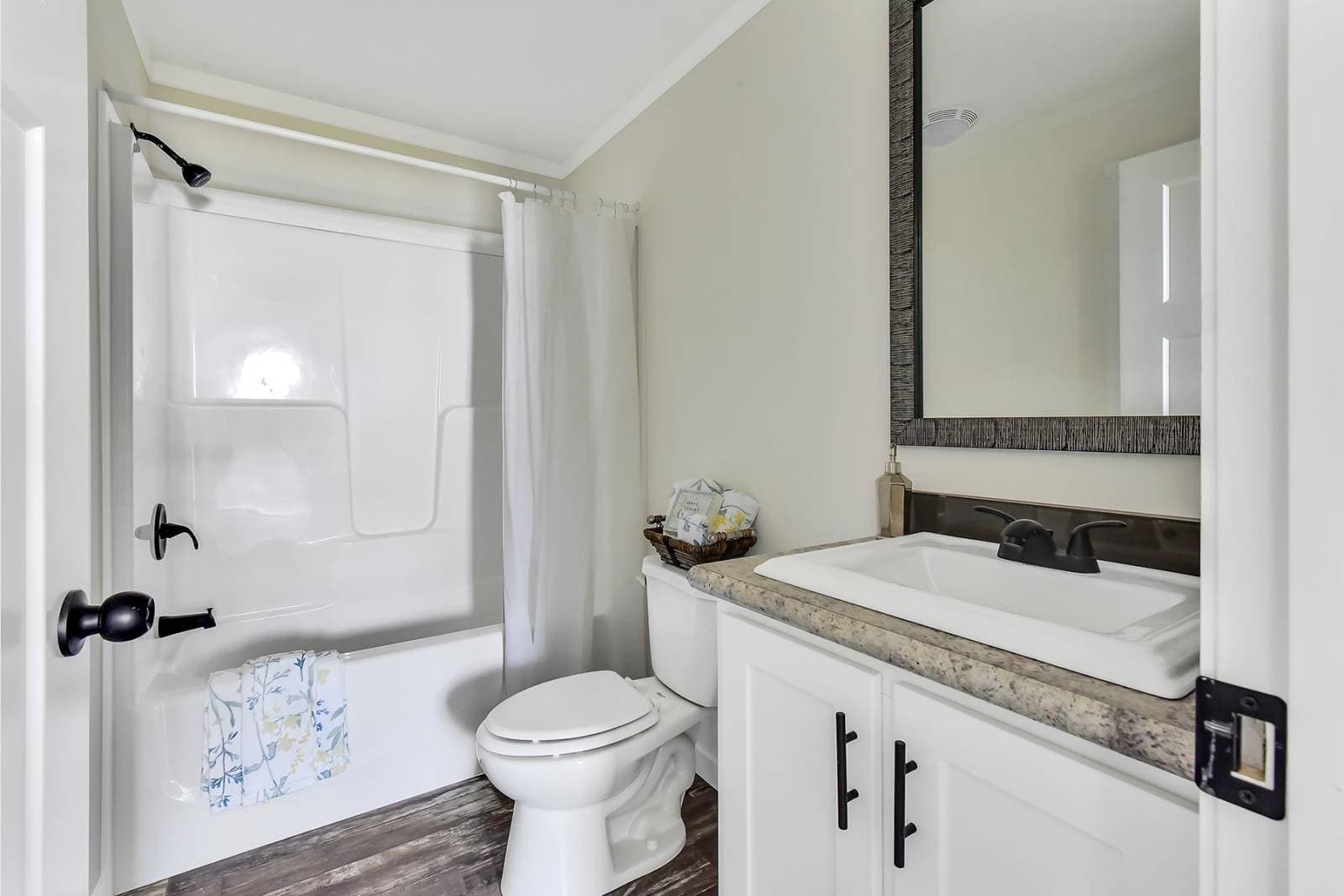 East point - elevate 56f bathroom home features