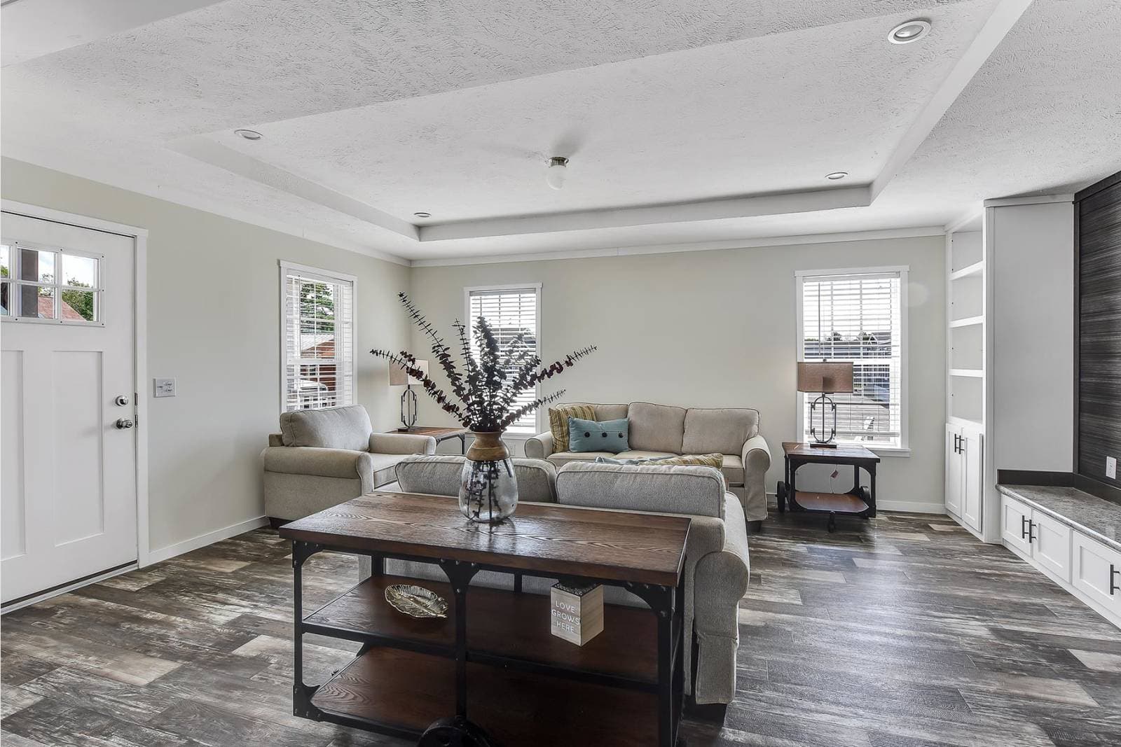 East point - elevate 56f interior home features
