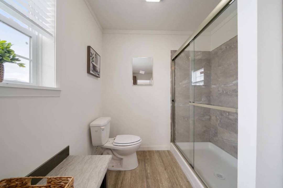 East point - encore bathroom home features