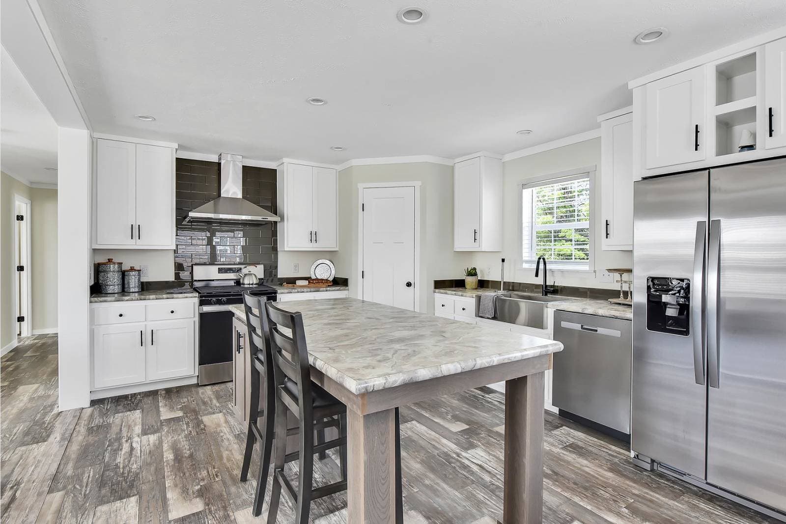 East point - elevate 56f kitchen home features