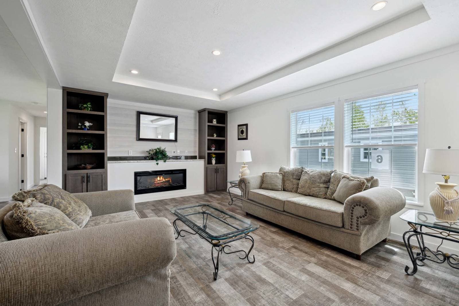 Elevate 60 interior home features