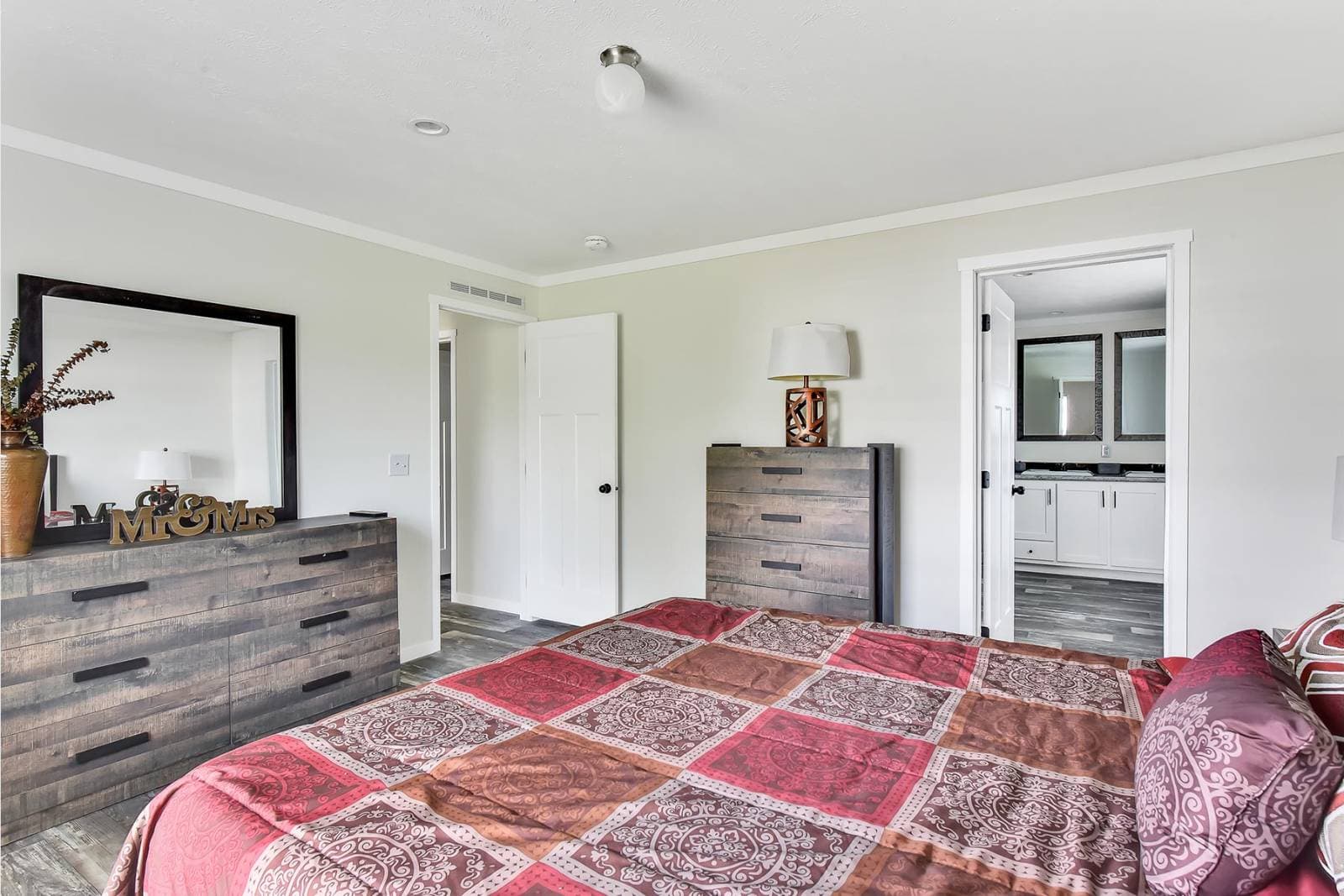 East point - elevate 56f bedroom home features