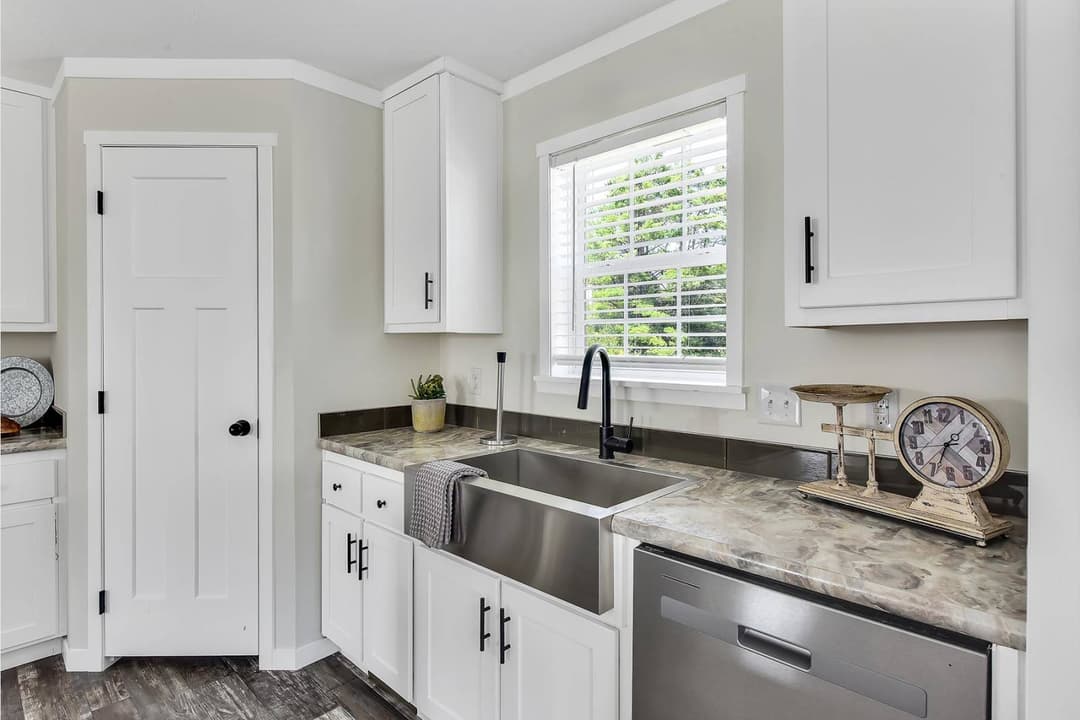 East point - elevate 56f kitchen home features