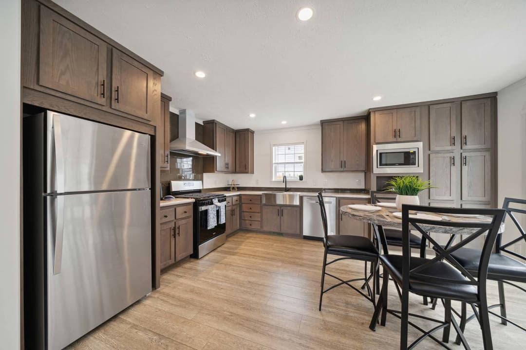 East point - encore kitchen home features