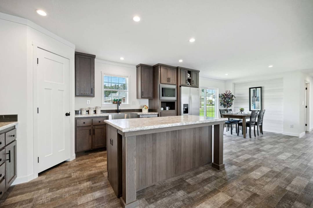 Elevate 60 kitchen home features