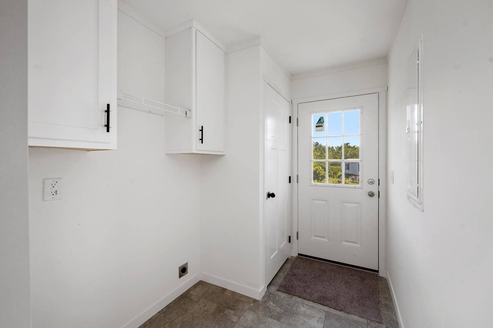 Attain interior home features