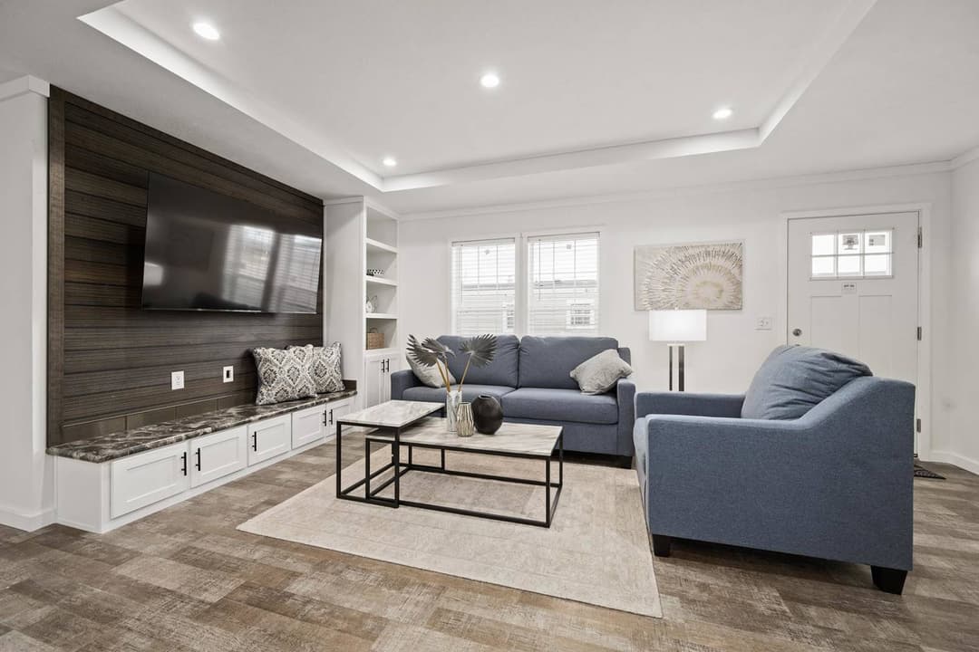 East point - aspire interior home features